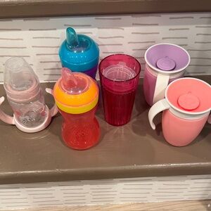 Lot of 6 toddler sippy cups